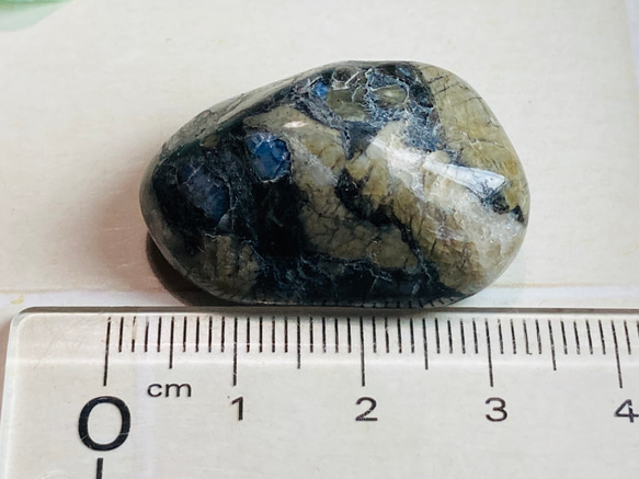 リラクゼーションの石໒꒱　ケセラストーン　原石　タンブル 4枚目の画像