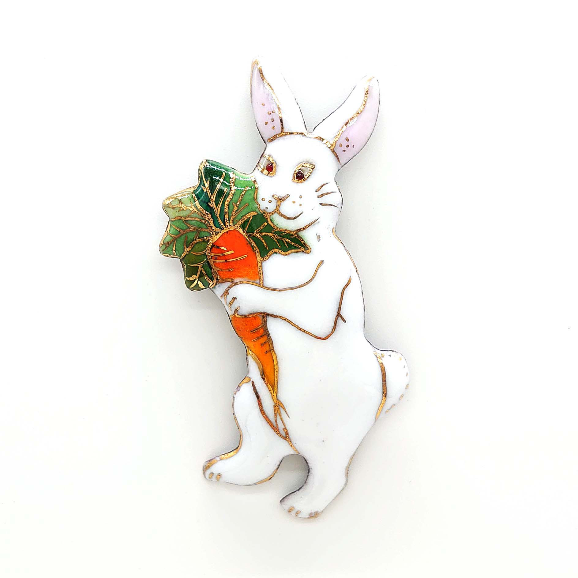 洋風・白うさぎ(にんじん)の七宝焼ブローチ【受注制作】