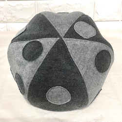 【ベレー帽】キノコなドット柄ベレー　グレージュ　ウール素材 4枚目の画像