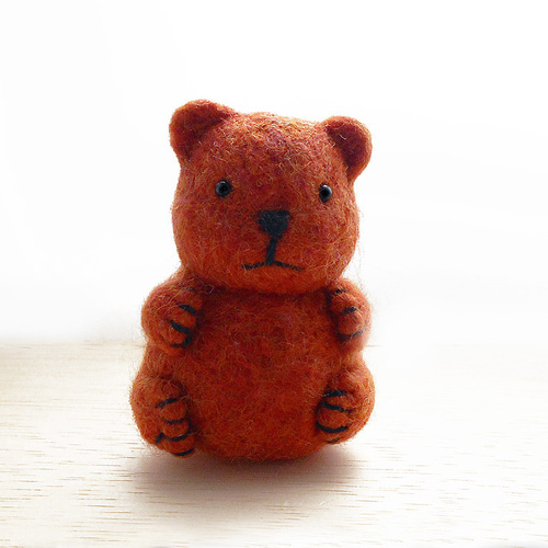 2頭身のヒグマ 羊毛フェルト マナウヲ（てんめのながや） 通販