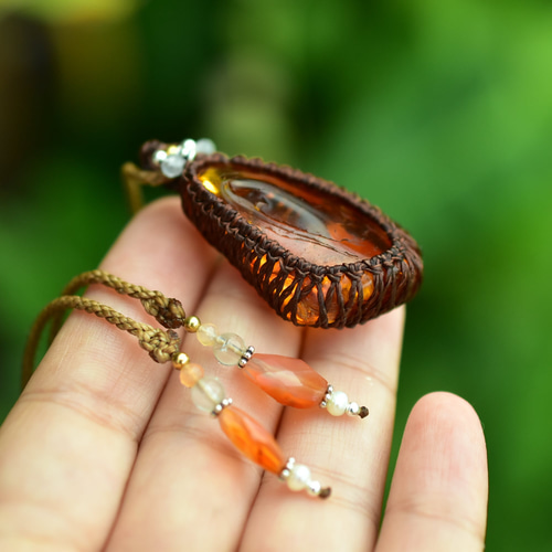 ゴールド樹木☆アンバー琥珀 マクラメネックレス715 ネックレス