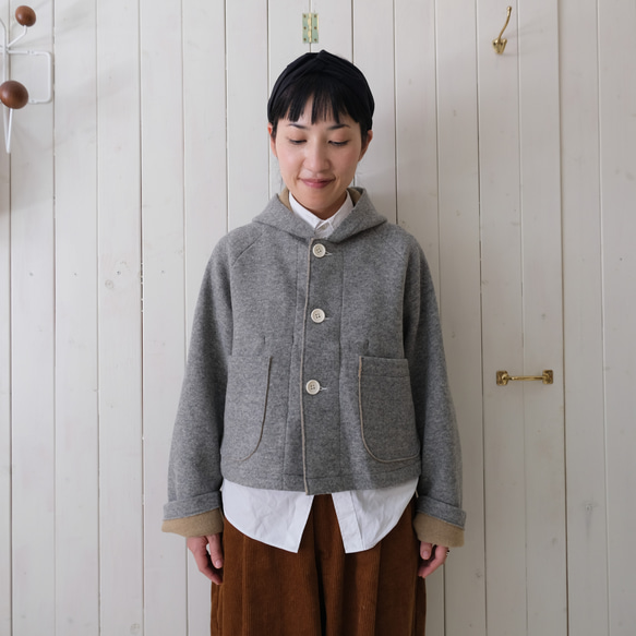 reversible wool short coat   * moku gray & chick beige * 第3張的照片