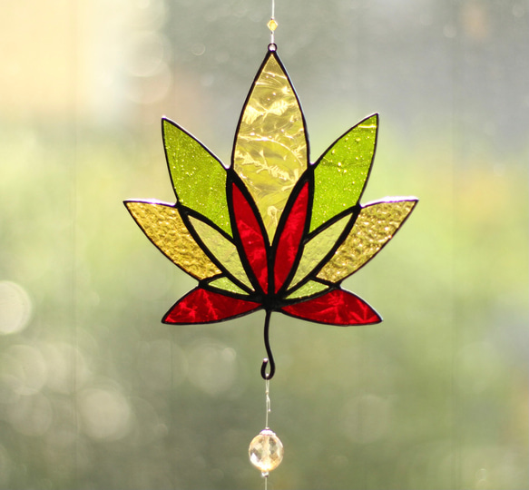 ⭐Creema限定⭐紅葉（KOUYOU）オーナメント〜ステンドグラス ～ 4枚目の画像