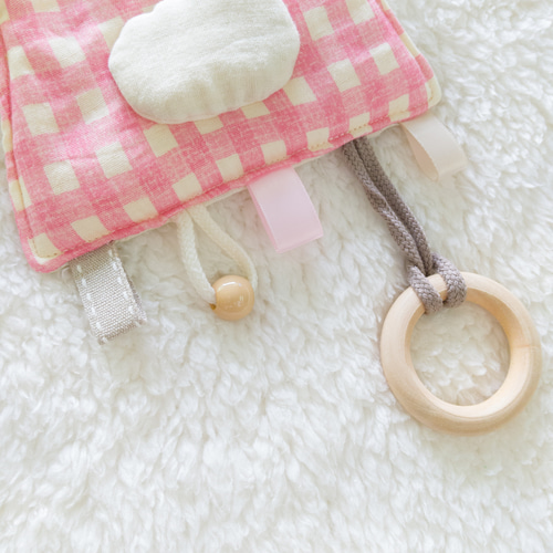 どうぶつのカシャカシャおもちゃ✰︎木製リング付き【うさぎ