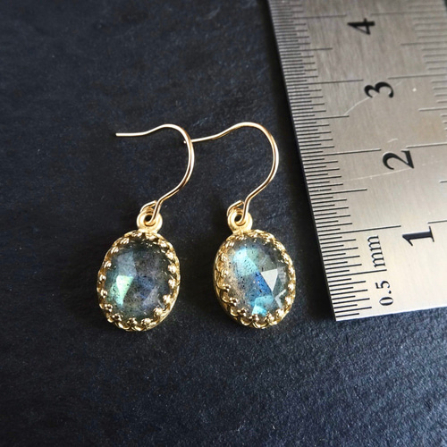 フレーム ラブラドライト クリスタルの14kgfピアス 天然石 金属