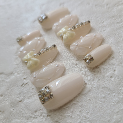 ♡現品♡リボンとぷっくりキルティングネイル ネイルチップ（つけ爪