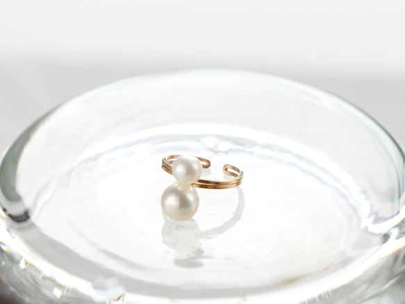 14kgf-W pearl small ear cuff 1枚目の画像