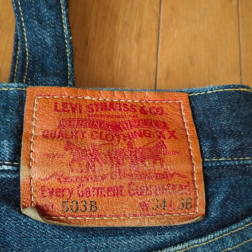 510350● LEVI'S リメイク デニム クラッチ バッグ リーバイス