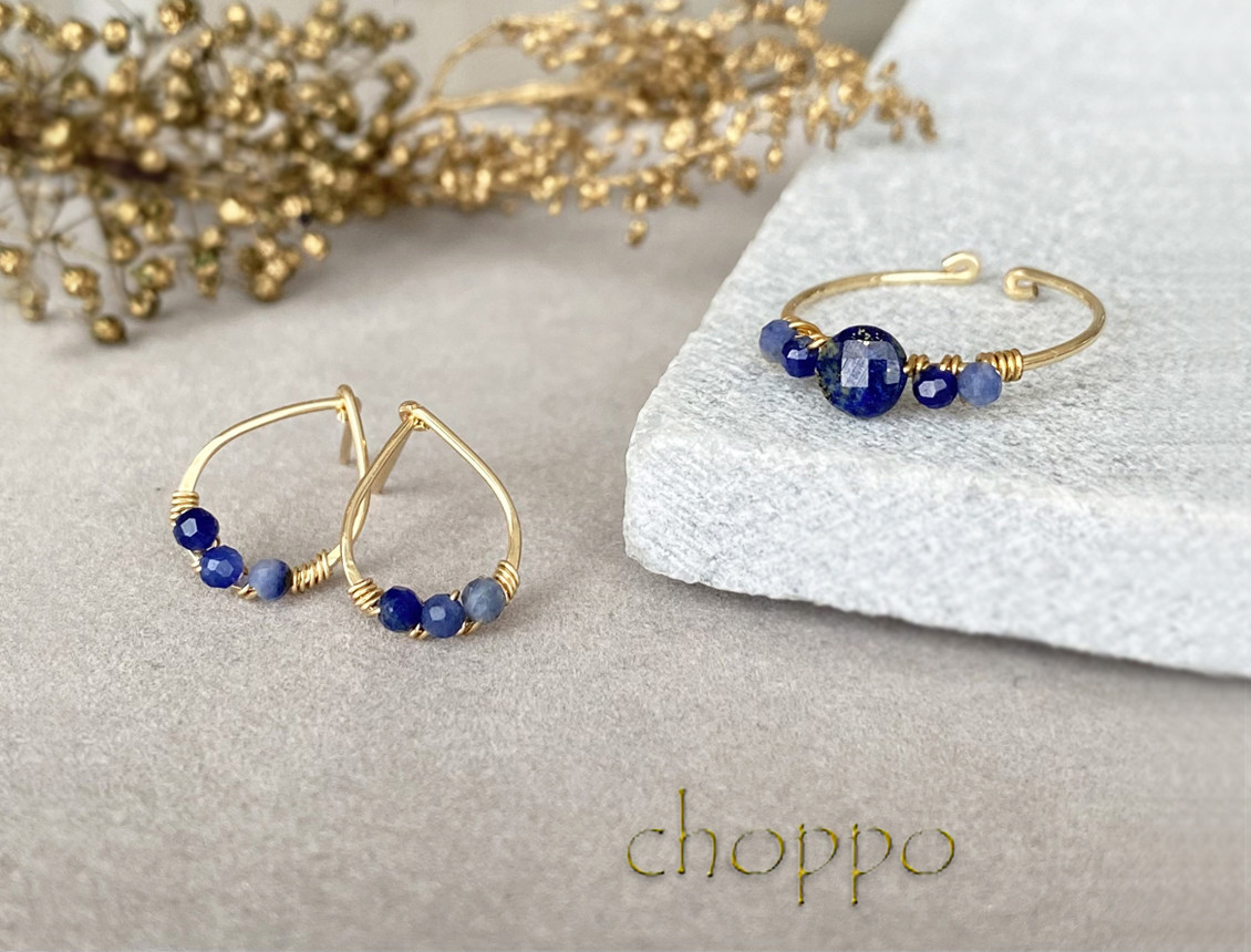 星空の煌めきリング&しずくピアスの2点セット　オープンリング　ラピスラズリ　ソーダライト　華奢　誕生石　コフレ　福袋　青