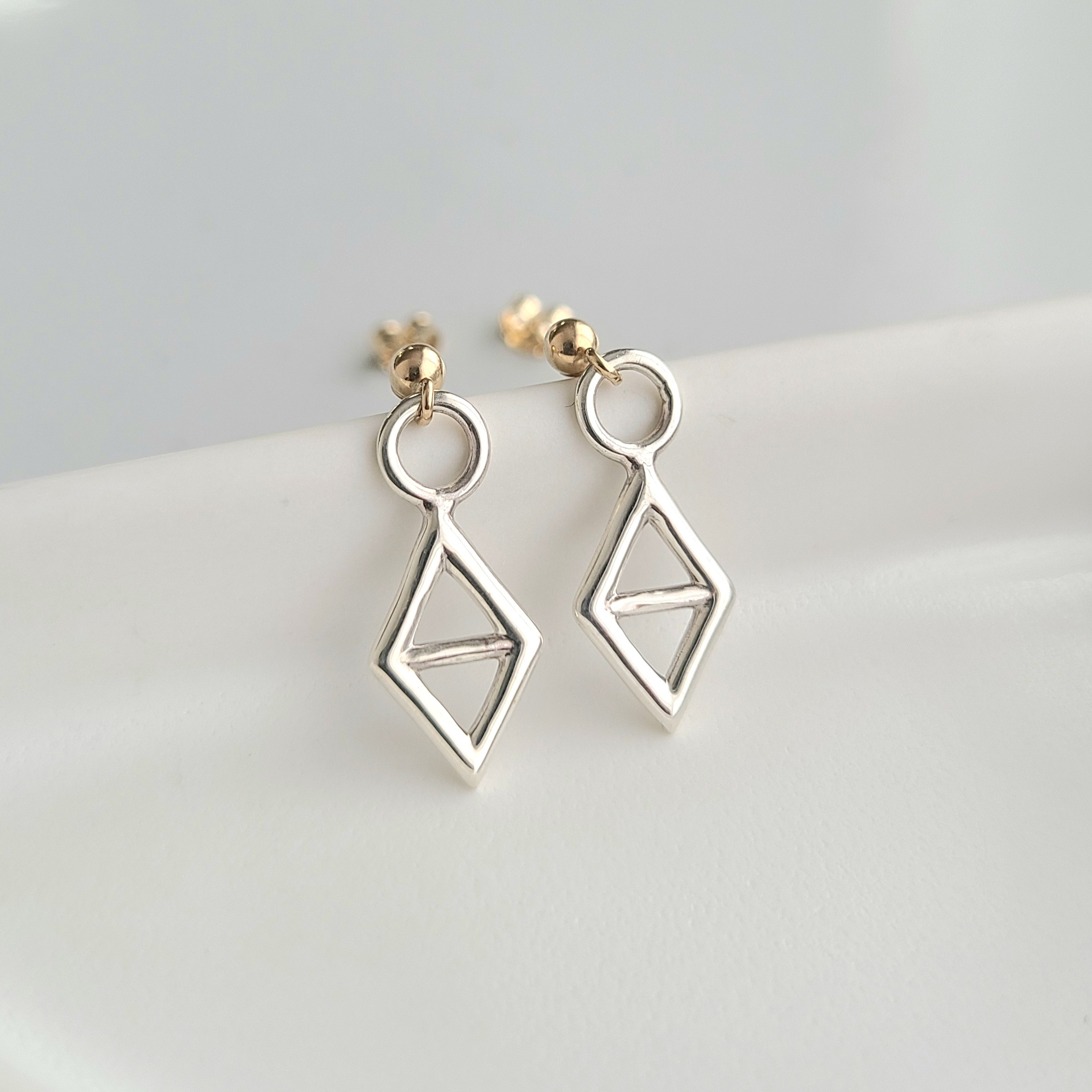 <Herz> Openwork pierced earrings/ SV925 ≪送料無料≫KY-053P