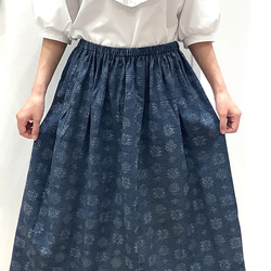 着物　スカート　青　絣　幾何学　和柄　和風　アップサイクル　シルク　サスティナブル 5枚目の画像