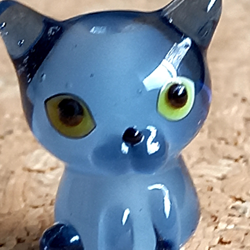 新型です(ω) とんぼ玉のブルー猫A その他置物 薫ん堂 通販 14753746