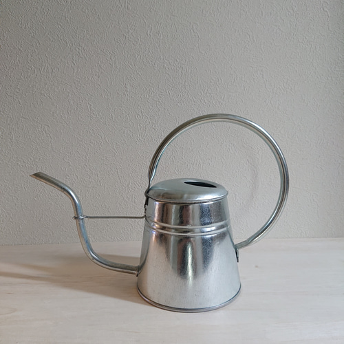 sulama kabıｰ”ブリキ製ｰレトロテイスト ジョウロ” じょうろ 水差し