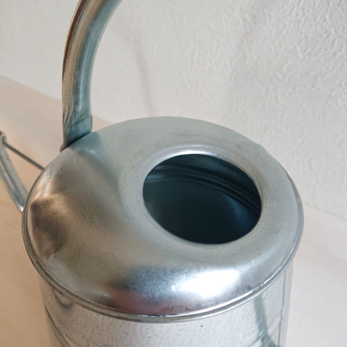 sulama kabıｰ”ブリキ製ｰレトロテイスト ジョウロ” じょうろ 水差し