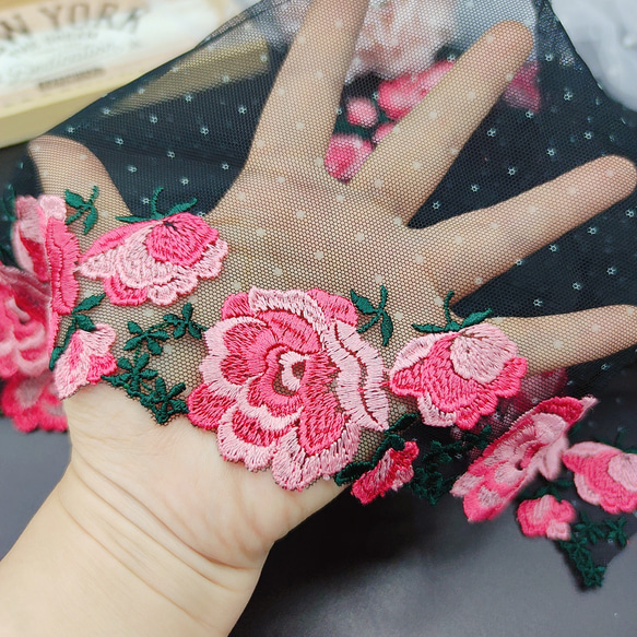 品番YZ149 刺繍 ローズ 薔薇花  モチーフ 生地 1m生地 スカートドレス 4枚目の画像