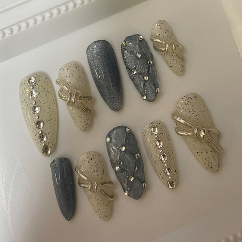 シルバーマグネット　ワンホンネイル　キルティング　ネイルチップ シルバーマグネット ワンホンネイル キルティング ネイルチップ