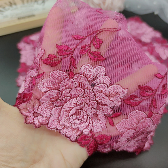 品番YZ146rd 刺繍 ローズ 花  モチーフ 生地 1m生地 スカートドレス 2枚目の画像