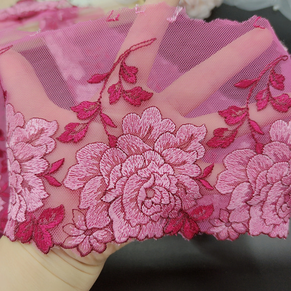 品番YZ146rd 刺繍 ローズ 花  モチーフ 生地 1m生地 スカートドレス 5枚目の画像