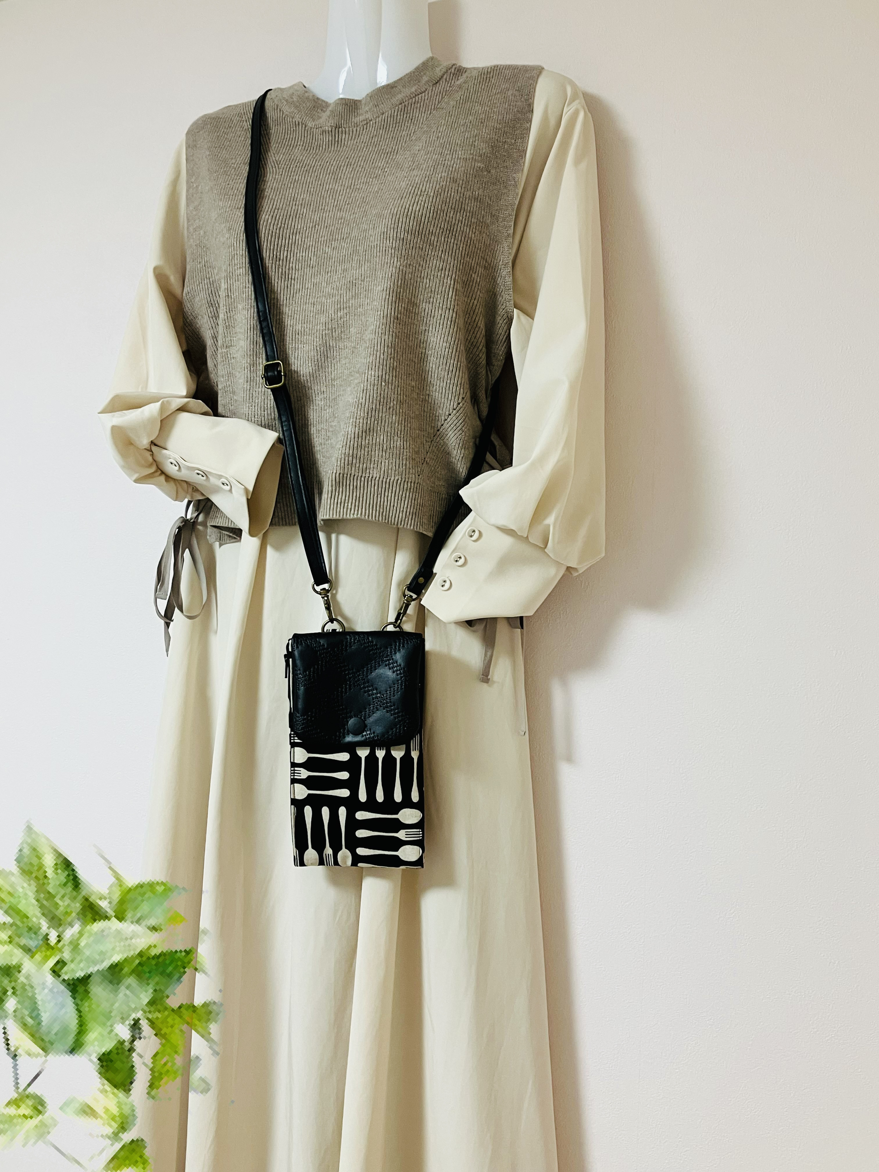 【世界一便利な】携帯ポーチショルダー (カトラリー)