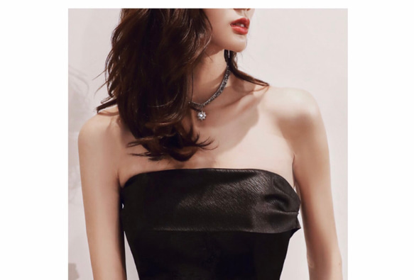 チューブトップ ブラックウエディングドレス バスト ウエスト ヒップ