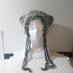 キャットヤーンで編んだふわふわ猫耳ニット帽〈サバトラ〉 ニット帽