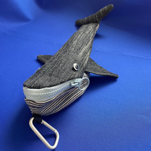 クジラポーチ（小）☆ハンドメイドポーチ☆デニム⑨水色 【公式通販】