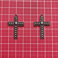 8個　シルバー　十字架　両面デザイン　チャーム　パーツ　アモール 3枚目の画像