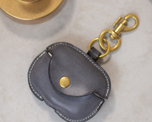 再販】AirPods Pro3 ケース イタリアンレザー ワックスドブラック Pro3