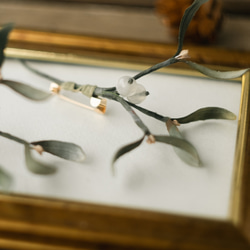 クリスマス の ヤドリギ ブローチ (白の実・透明の実） 12枚目の画像