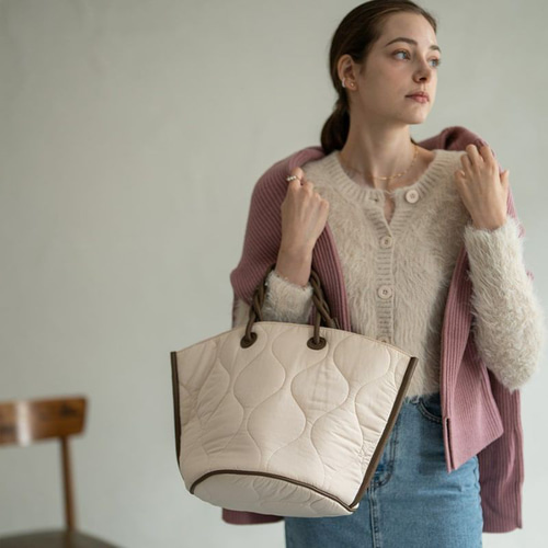 トートバッグ ツイストハンドル A4 PUレザー 通勤 通学 グレージュ