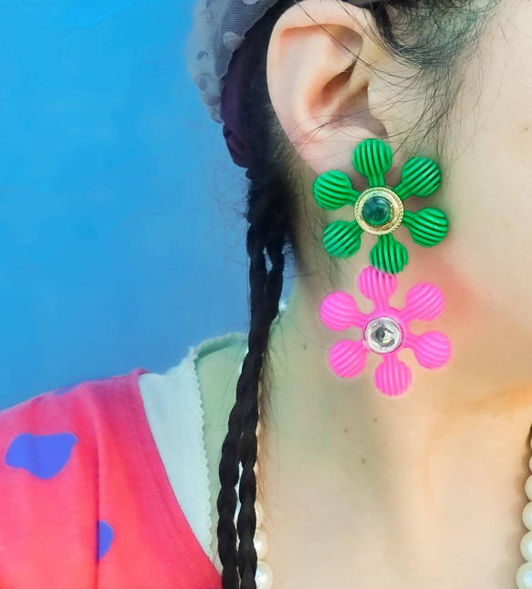 カラフル フラワーブロック ピアス イヤリング 大ぶり レトロポップ