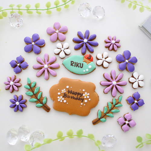 1枚600円〜！送料込み♡匿名配送！オーダーページ✨ 花 【アイシングクッキー】 紫 大人向け オーダー 通販 人気 おしゃれ