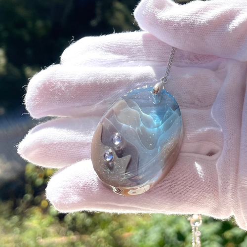 No.2072★ハンドメイド★ニュアンス☆キラキラ☆レジンネックレス キラキラ地層ペンダント ネックレス レジン 水 クリスタル ネックレス