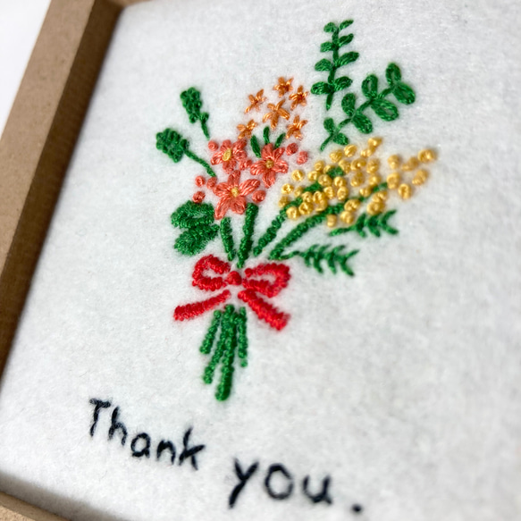 Thank you.花束刺繍 2枚目の画像