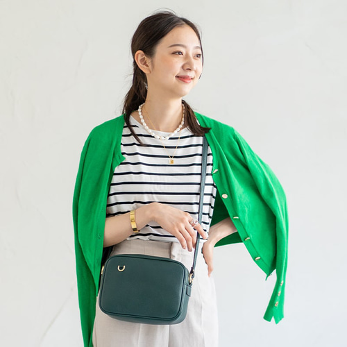 コンパクト 本革 ショルダーバッグ ミニ 小さめ 軽量 斜めがけ