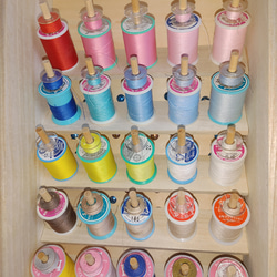 ミシン糸+ボビン 50個収納　便利な糸立て木製裁縫箱　ソーイングボックス　♥柄入 可愛い　収納ケース 7枚目の画像