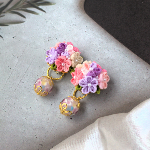 ❁芝桜Aとんぼ玉イヤリング・大人かわいいつまみ細工アクセサリー
