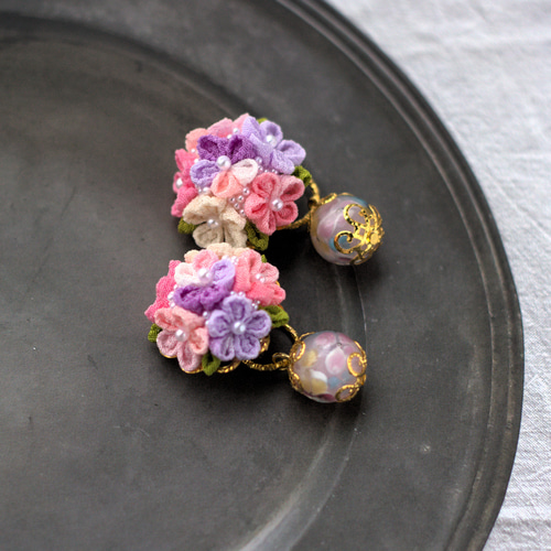 ❁芝桜Aとんぼ玉イヤリング・大人かわいいつまみ細工アクセサリー