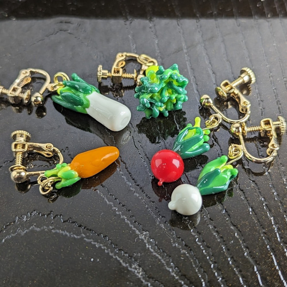 ✨一点物・超美品✨ディオール ビー 蜂 ピアス ストーン ゴールド 蜜蜂の3連耳飾り☆一点物 ✨一点物・超美品✨ディオール