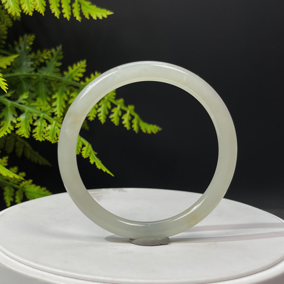 Natural Light Lake Green Hetian Nephrite Bangle 58MM 3枚目の画像