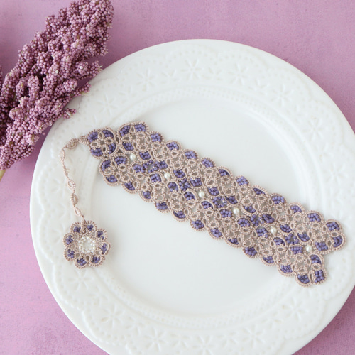 ☆送料無料☆タティングレースのクラシカルブックマーク ＊ラベンダー