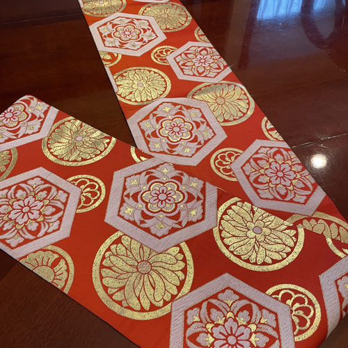 豪華刺繍の可愛い七五三の帯リメイク 正絹テーブルランナー1680