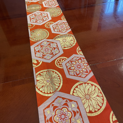 とのちゃんのママA728高級‼️ひな祭り‼️袋帯テーブルランナー2m 豪華刺繍の可愛い七五三の帯リメイク 正絹テーブルランナー1680