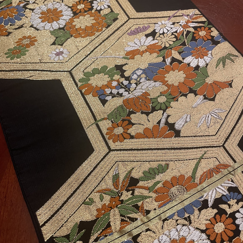 豪華刺繍の袋帯から作った正絹テーブルランナー 帯リメイク1687