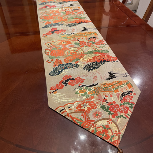 3005花嫁衣装の丸帯リメイク　タッセル付き正絹テーブルランナーと2964 3005花嫁衣装の丸帯リメイク タッセル付き正絹テーブルランナーと2964