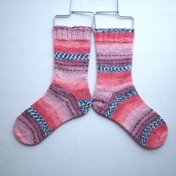 手編みの靴下 （Opalソックヤーン） 2枚目の画像