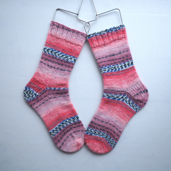 手編みの靴下 （Opalソックヤーン） 3枚目の画像