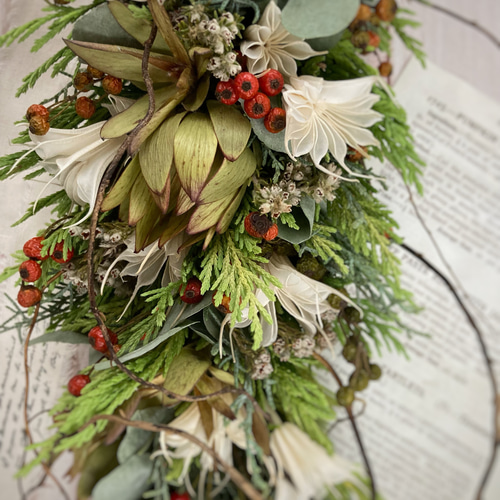 ユーカリとコニファーの縦長ガーランドA:ドライフラワーガーランド