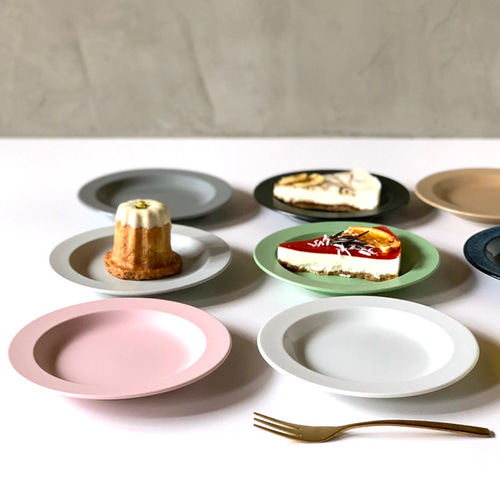 白い食器 リムプレート 16.3cm / 丸いお皿 シンプル 使いやすい