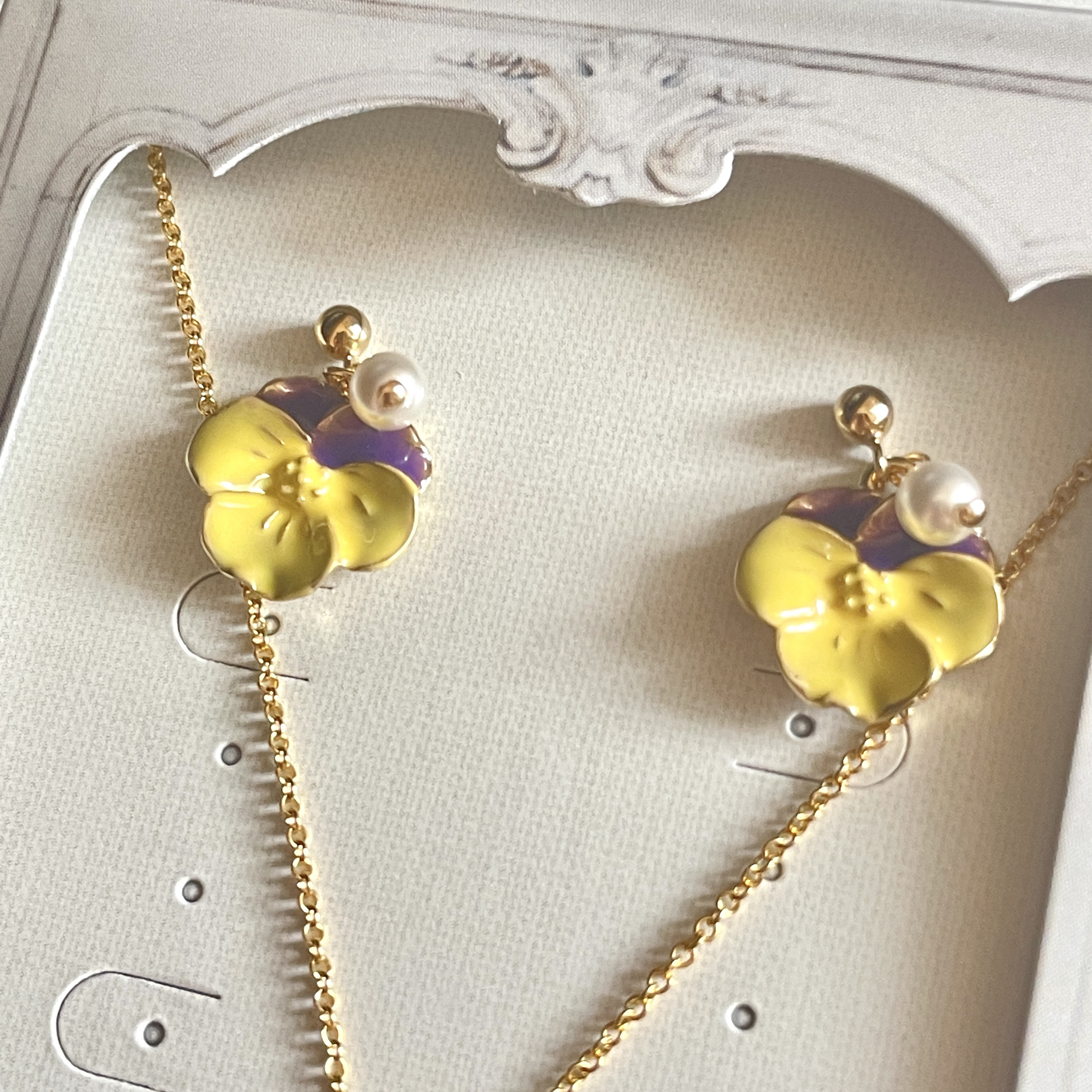 14kgf ビオラとパールのピアス・ネックレスセット/黄色（14金ゴールドフィルド)